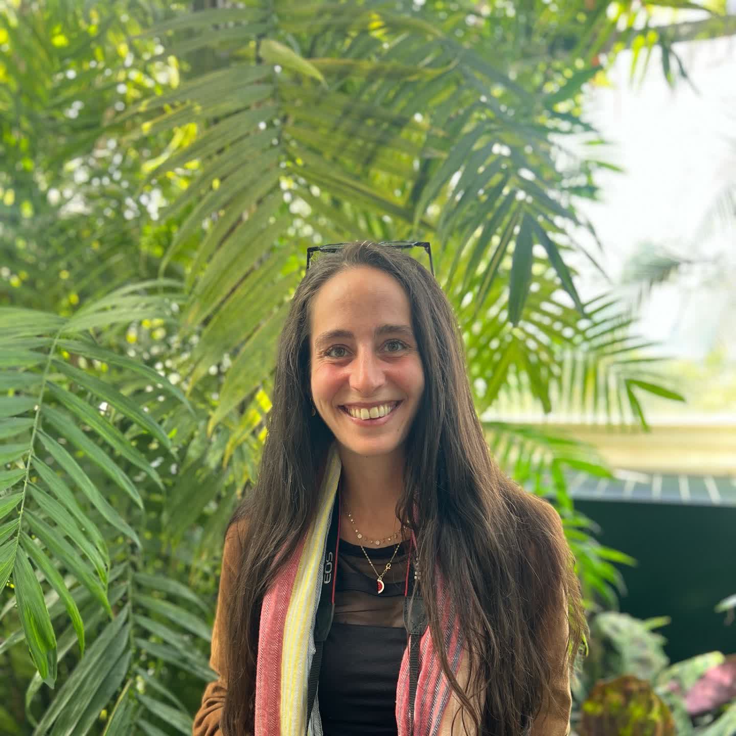 Portrait of Taline, online English teacher